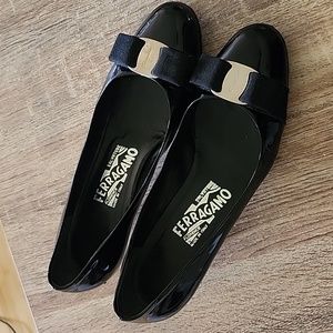 FERRAGAMO low heel pumps